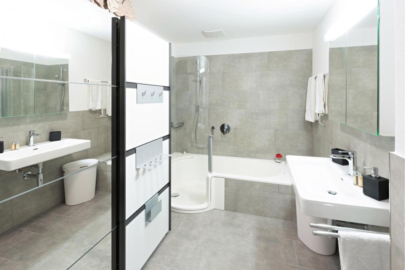 Exklusive 2,5 Zimmer Wohnung Eschenz エクステリア 写真
