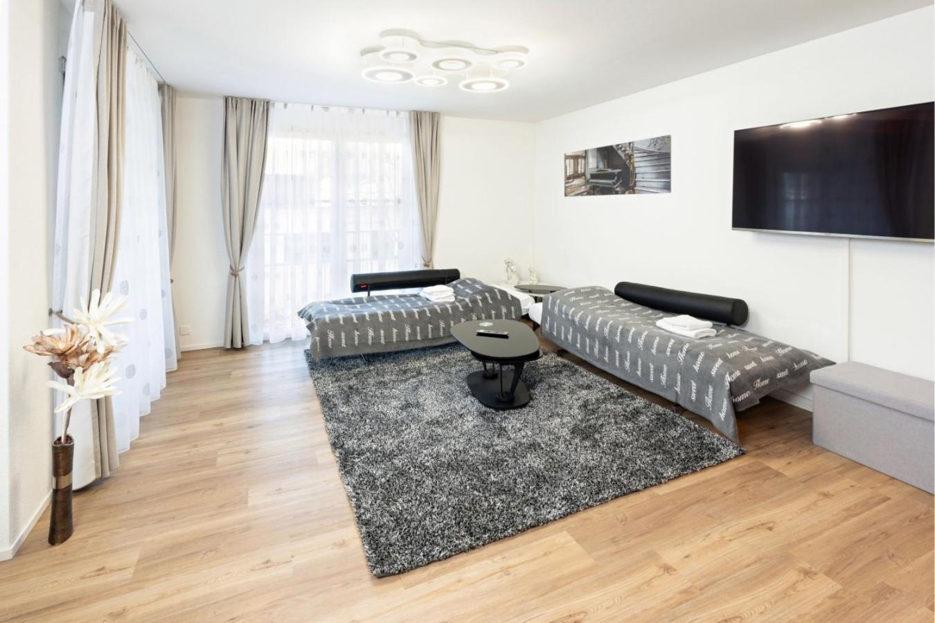 Exklusive 2,5 Zimmer Wohnung Eschenz エクステリア 写真