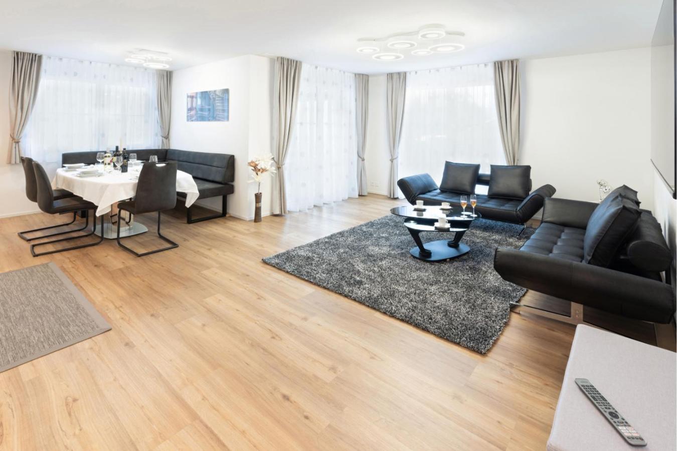 Exklusive 2,5 Zimmer Wohnung Eschenz エクステリア 写真